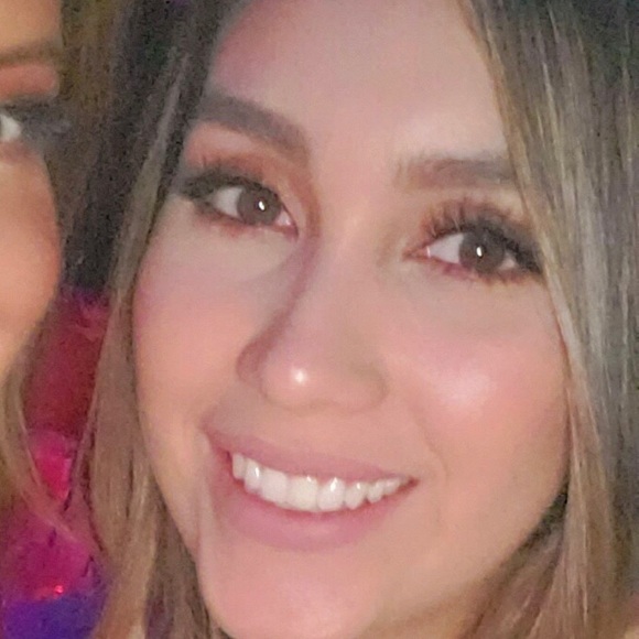 Meet your Posher, Gisselle - Picture 1 of 1